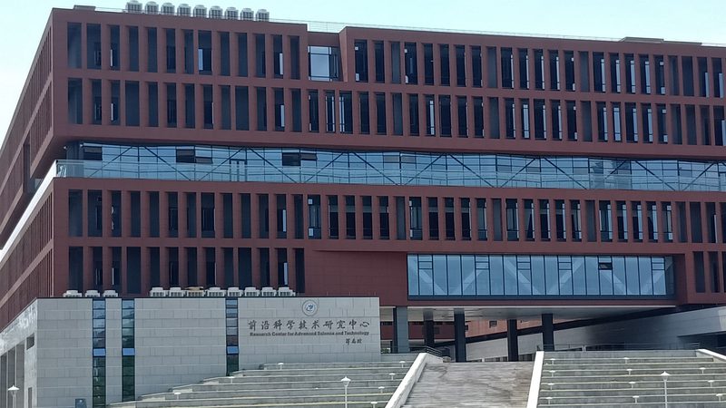 耐高温钽电容选型指南：揭秘如何选择合适的型号**